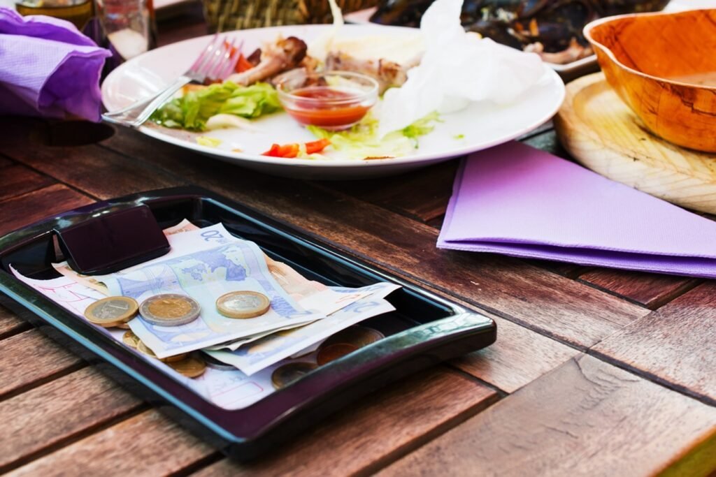 Propinas en restaurantes de Marruecos