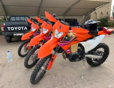 Excursion de 4 jours en moto KTM à Merzouga